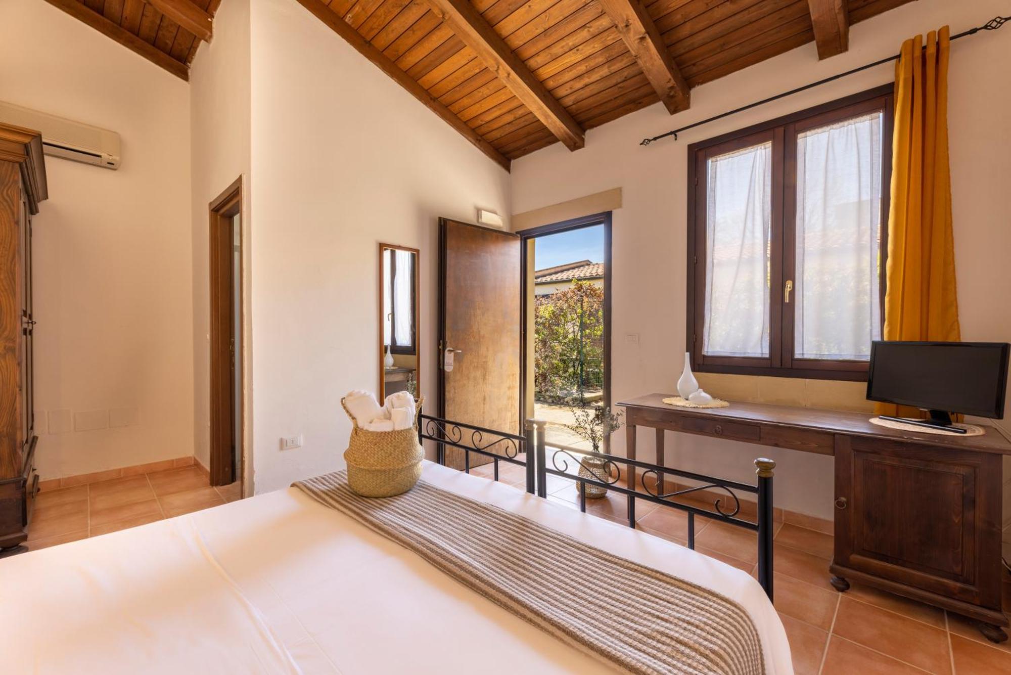 Tenuta Santicuti Acaya Exterior photo