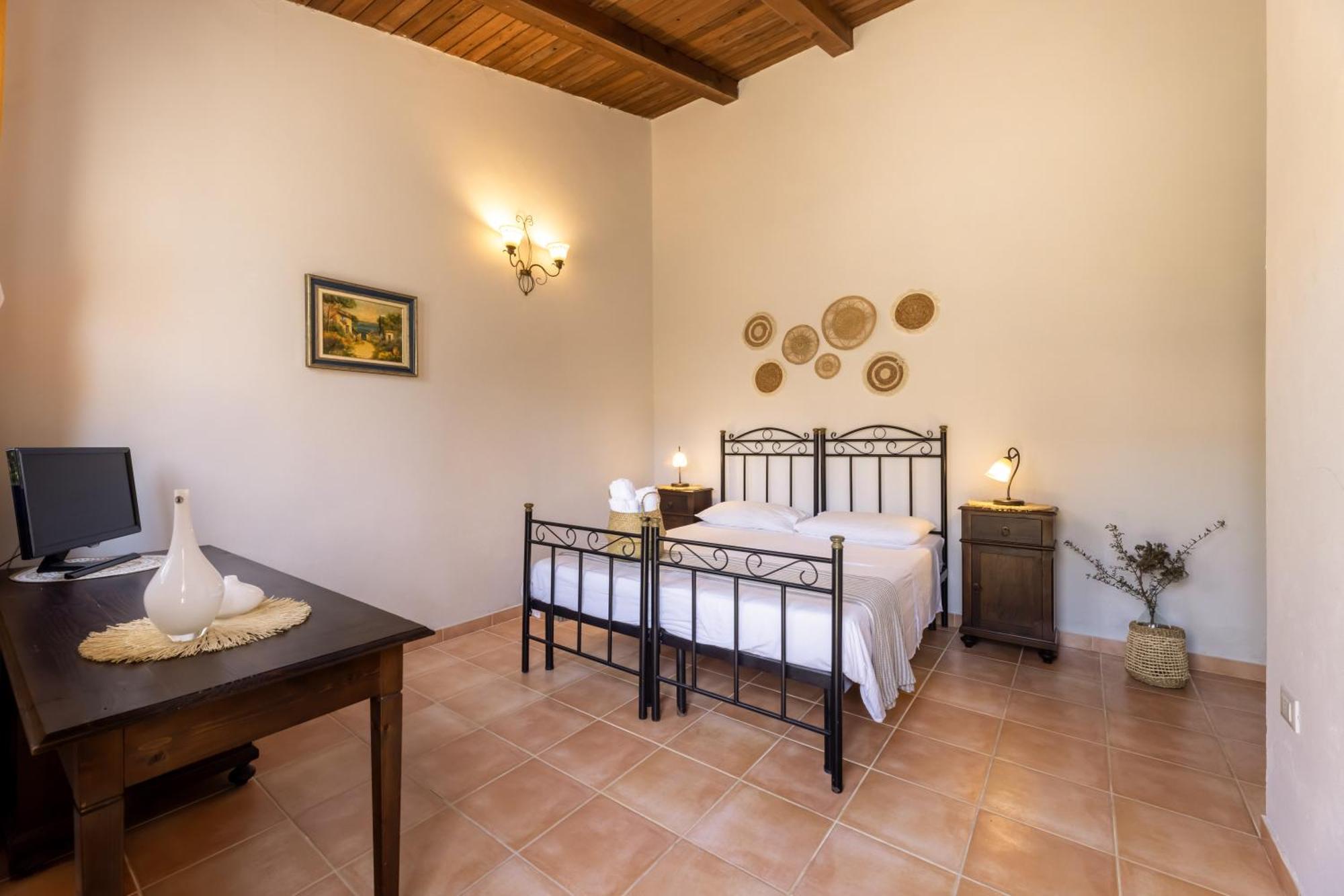 Tenuta Santicuti Acaya Exterior photo