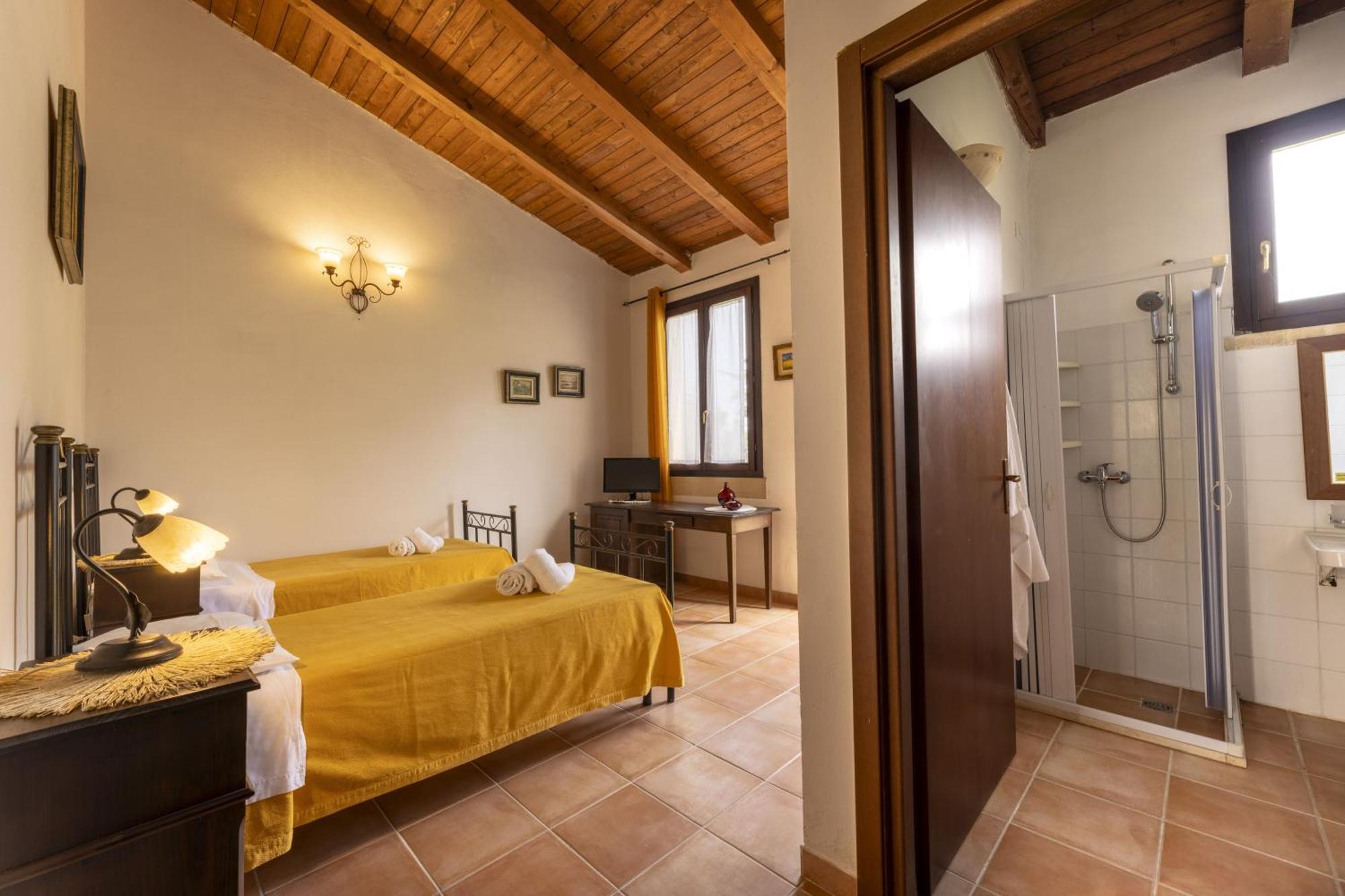 Tenuta Santicuti Acaya Exterior photo